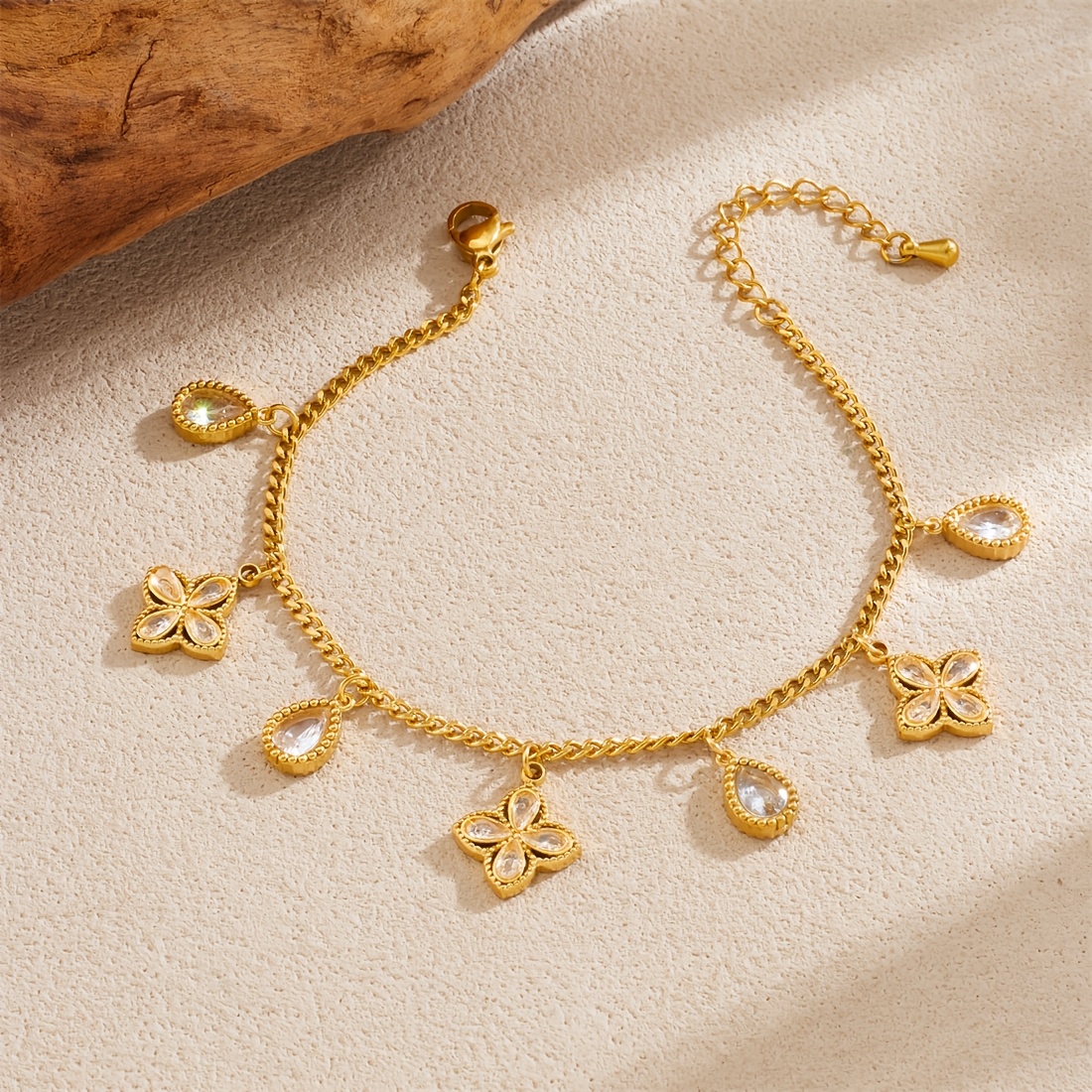 Women's Waterdrop Clover Rhinestone Bracelet, Retro Elegant